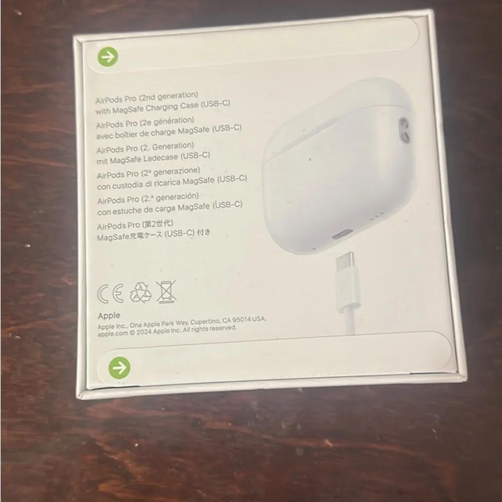 Apple AirPods Pro 2 in